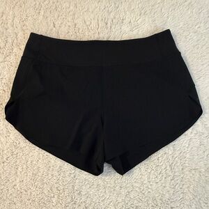 Athleta Run With It 3.5” Short